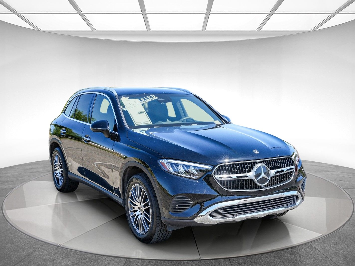 2026 Mercedes-Benz GLC GLC 300 photo 4
