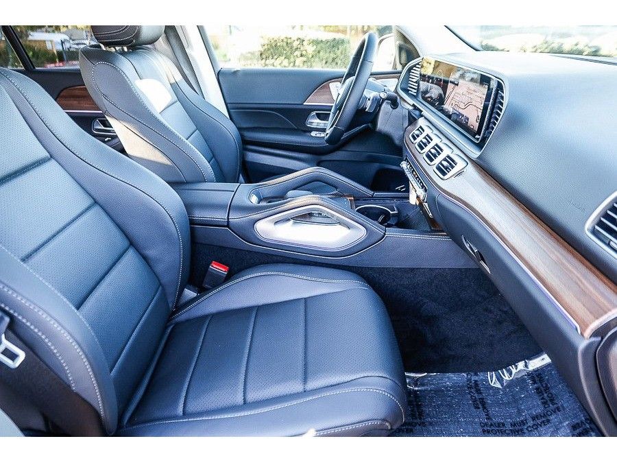 2026 Mercedes-Benz GLE GLE450 - Photo 16