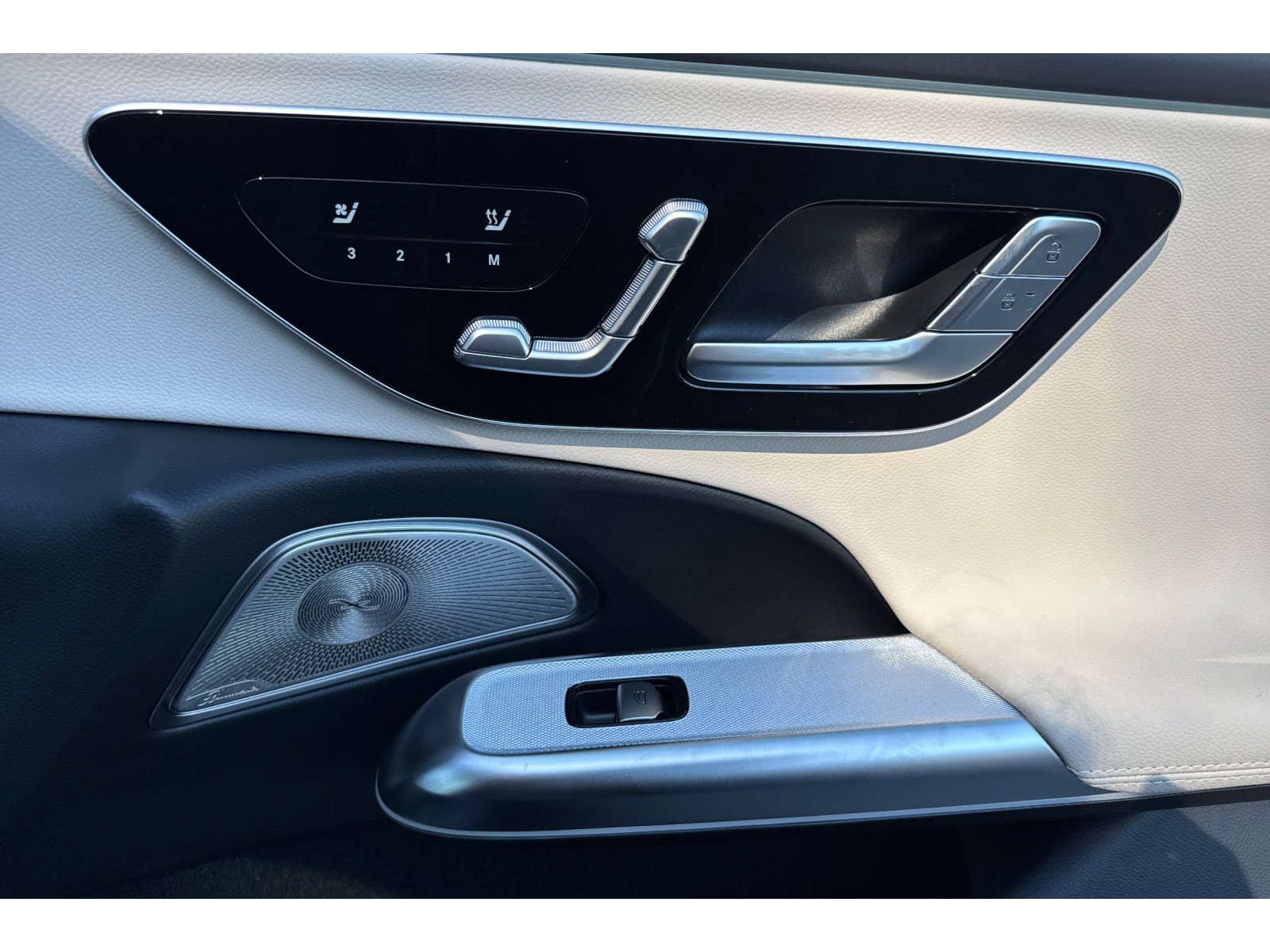 2026 Mercedes-Benz E-Class E350 - Photo 20