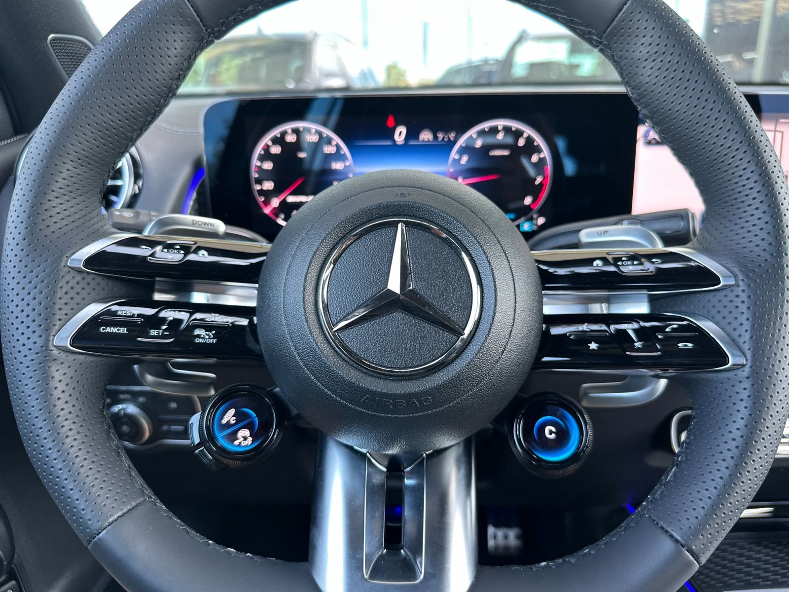2024 Mercedes-Benz GLB GLB35 AMG - Photo 25