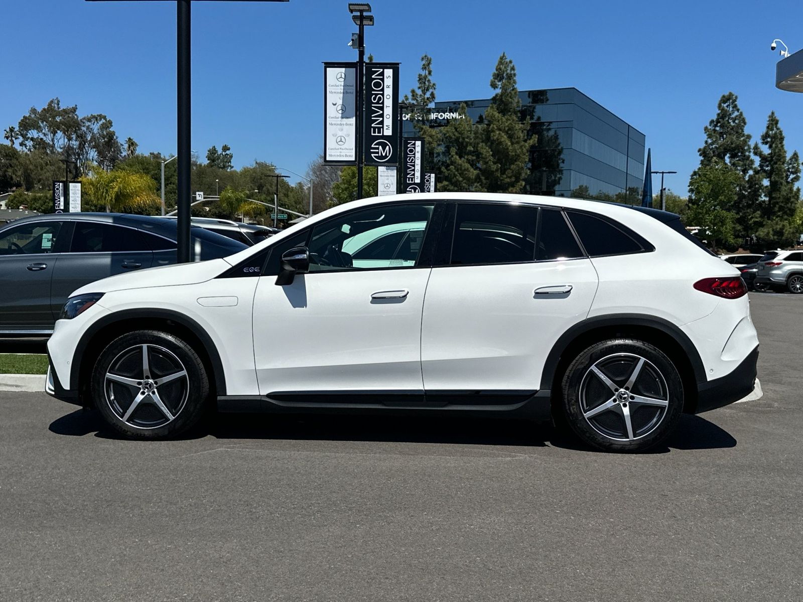2024 Mercedes-Benz EQE 350 4MATIC photo 6