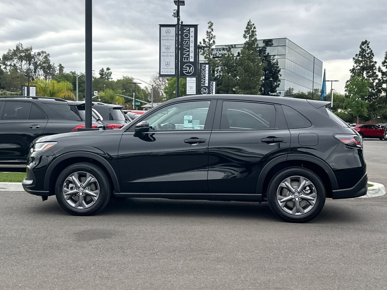 2026 Honda HR-V LX photo 5