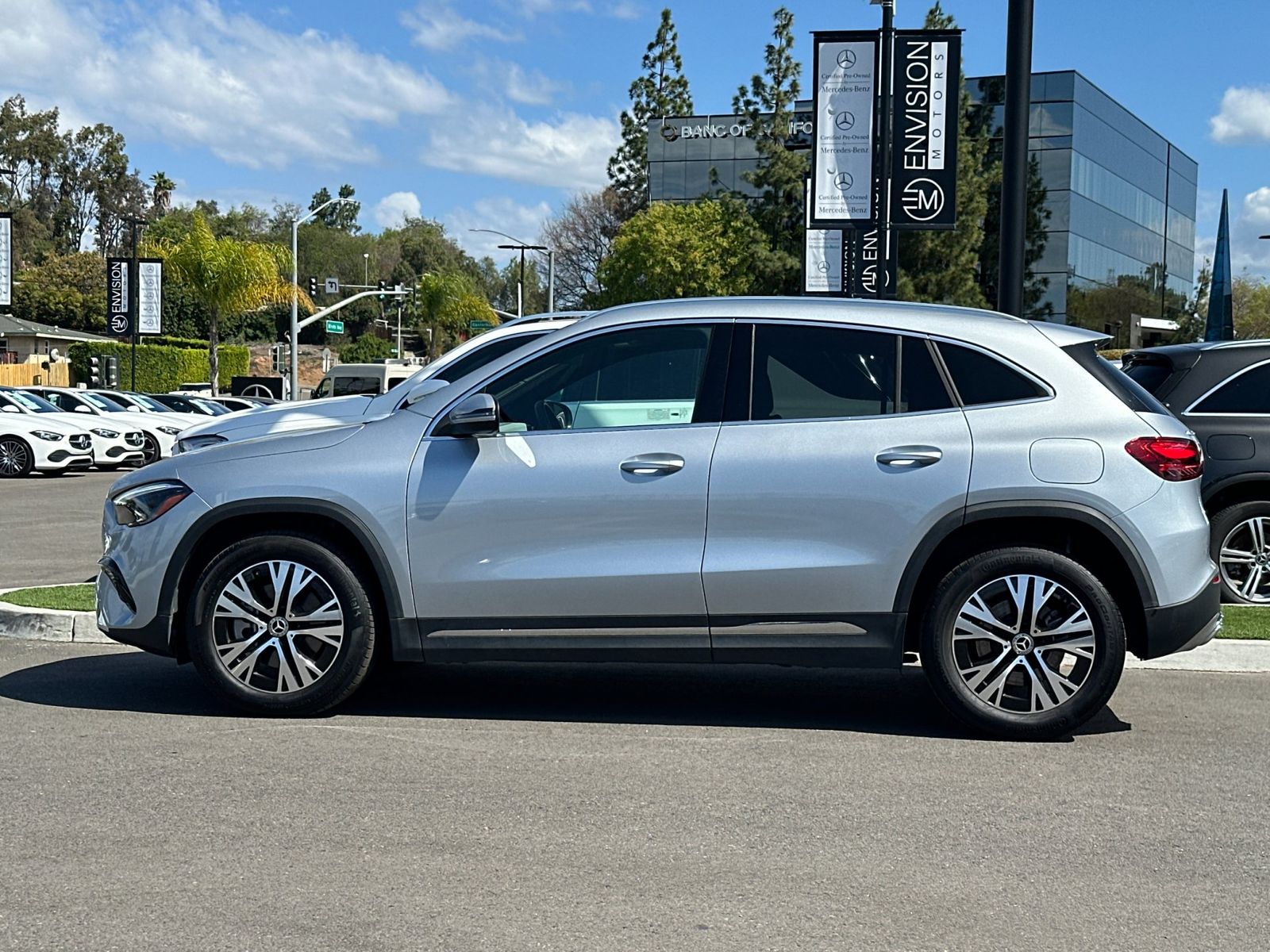 2026 Mercedes-Benz GLA 250 4MATIC photo 6