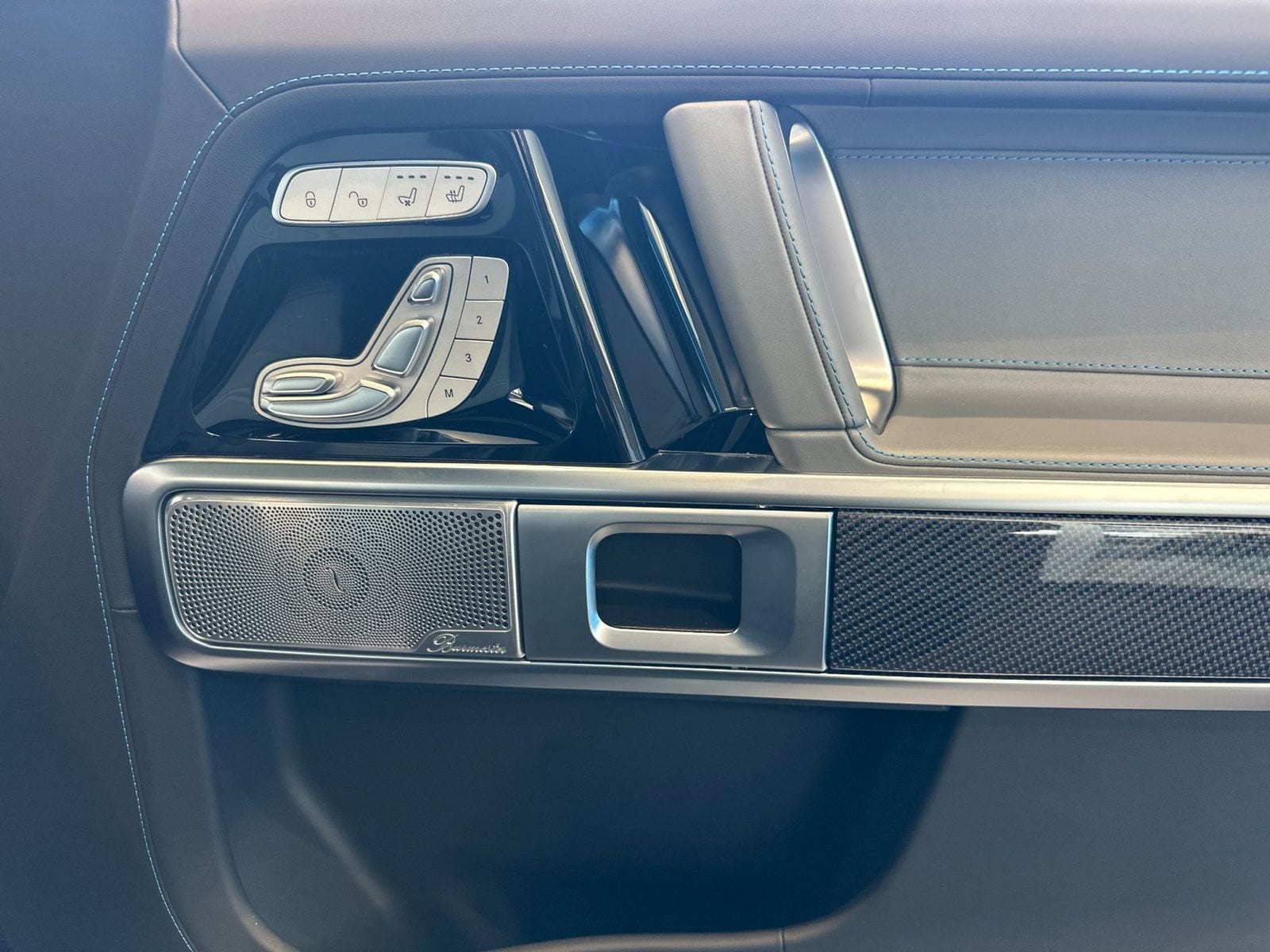 2025 Mercedes-Benz G-Class G580 - Photo 18