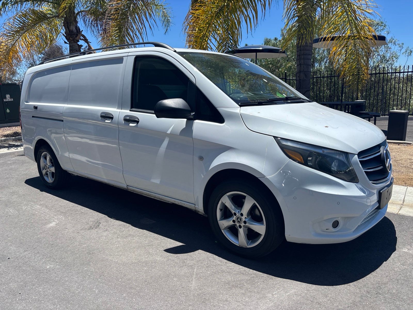 2022 Mercedes-Benz Metris 135" WB Cargo's photo