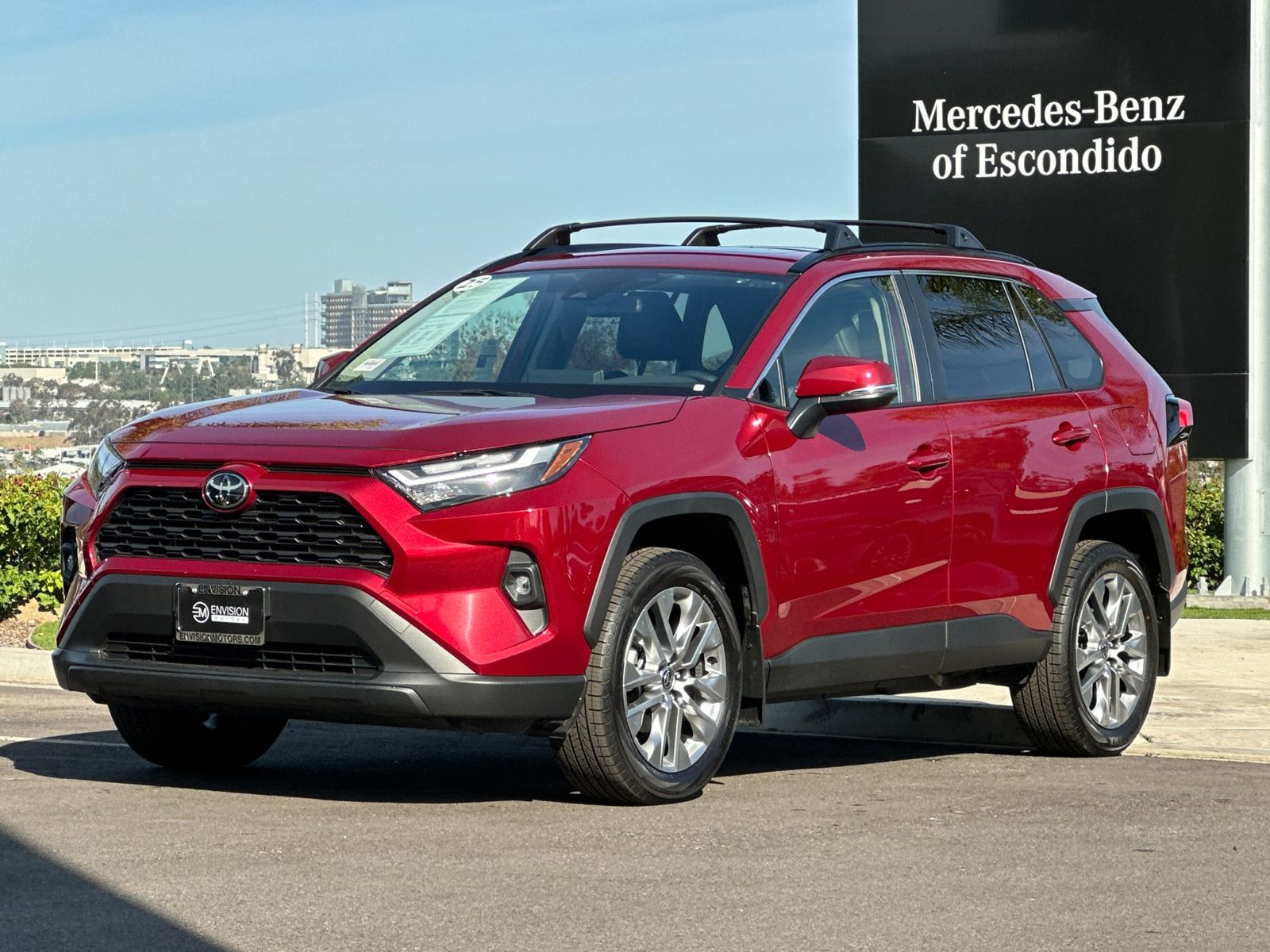 2025 Toyota RAV4 XLE Premium photo 6