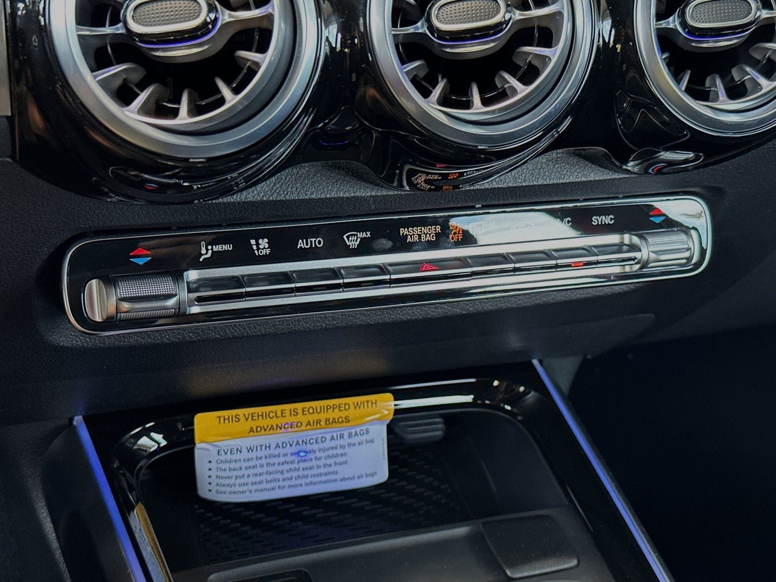 2025 Mercedes-Benz GLB GLB35 AMG - Photo 23