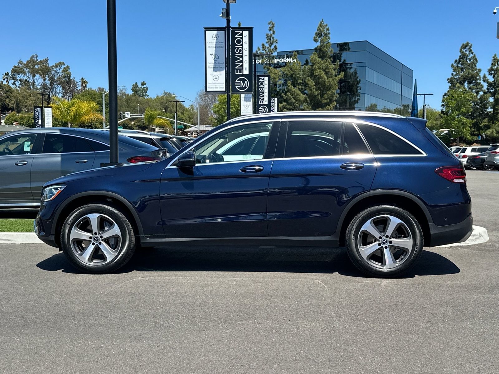 2022 Mercedes-Benz GLC 300 photo 6