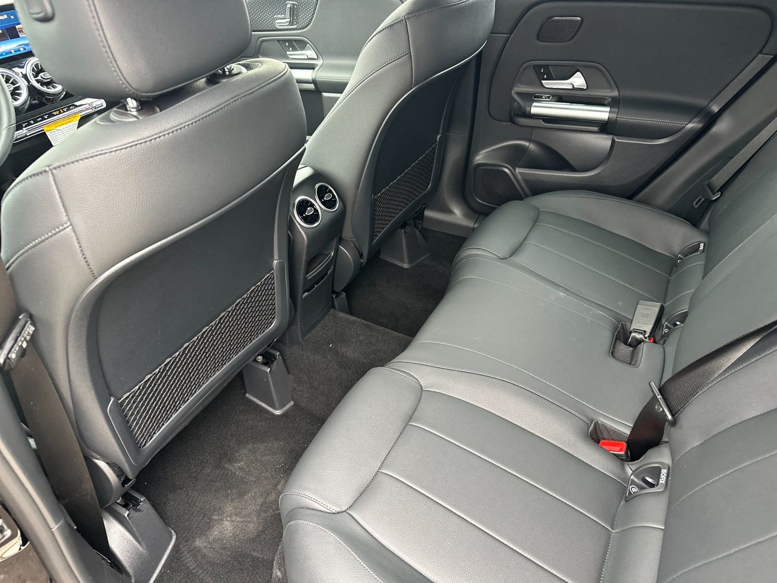 2025 Mercedes-Benz GLA GLA250 - Photo 12