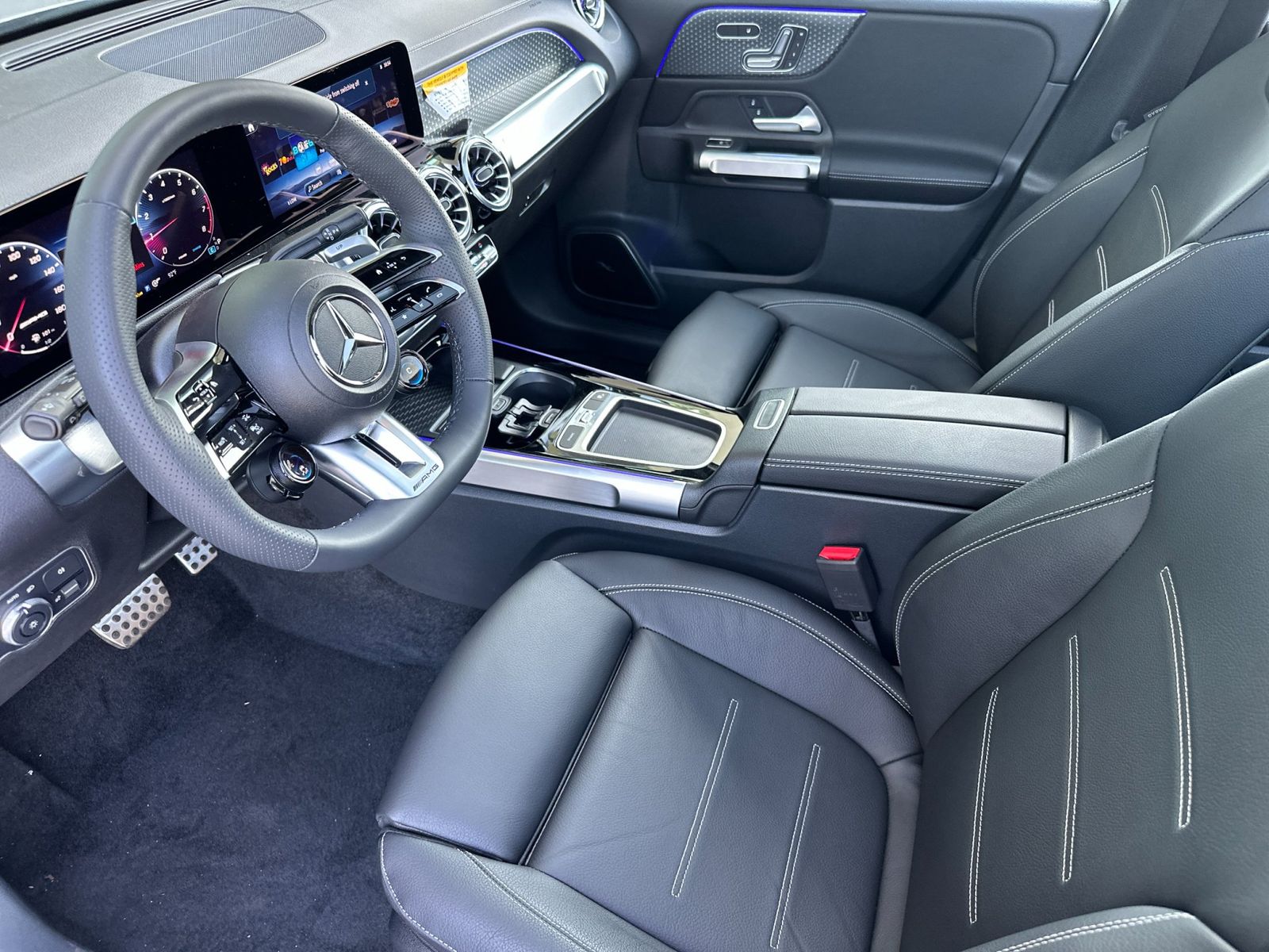 2024 Mercedes-Benz GLB GLB35 AMG - Photo 10
