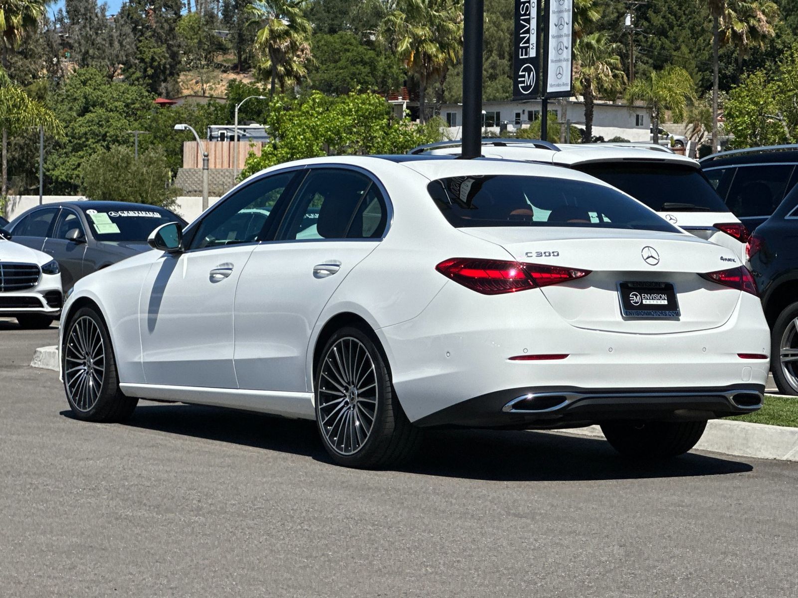 2025 Mercedes-Benz C-Class C 300 4MATIC photo 4
