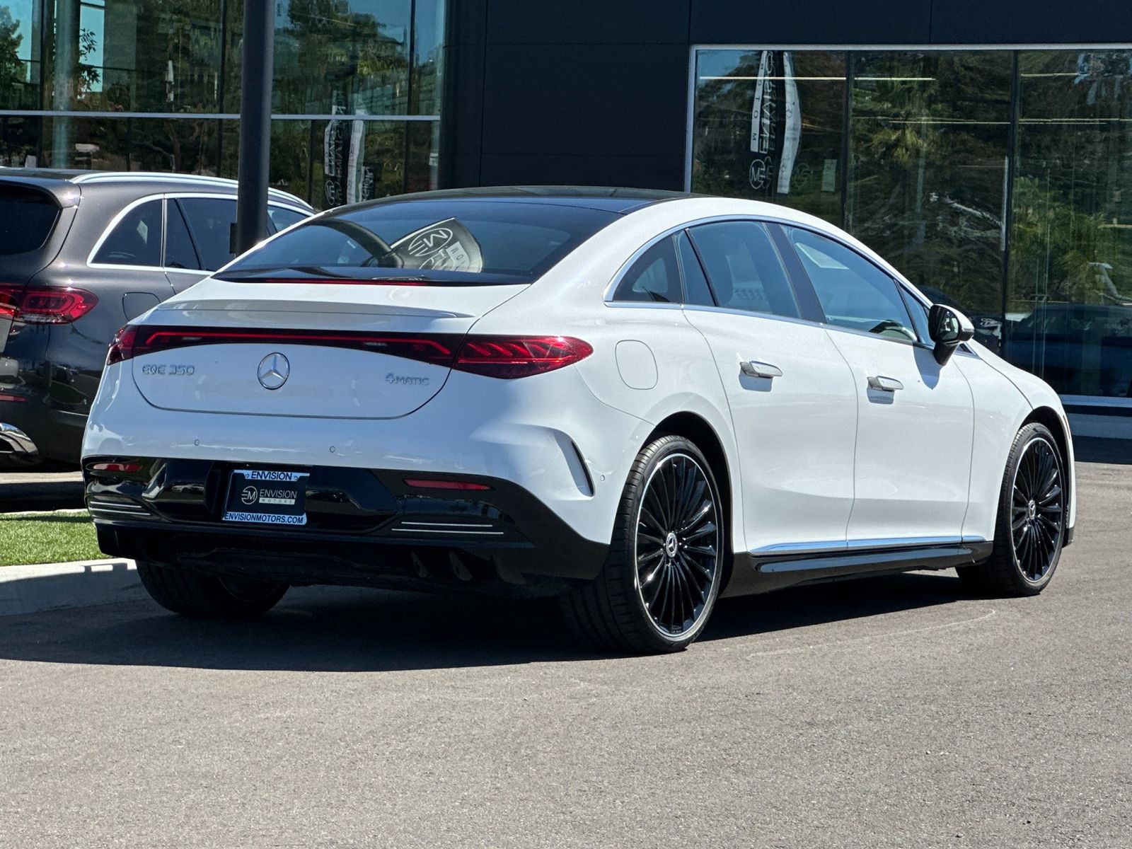 2024 Mercedes-Benz EQE 350 4MATIC photo 2
