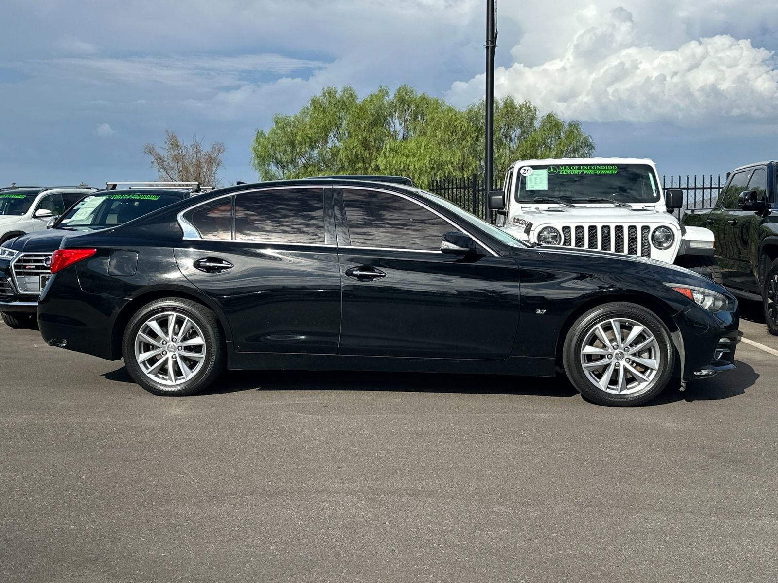 Used 2014 INFINITI Q50 Premium with VIN JN1BV7AP1EM692951 for sale in Escondido, CA