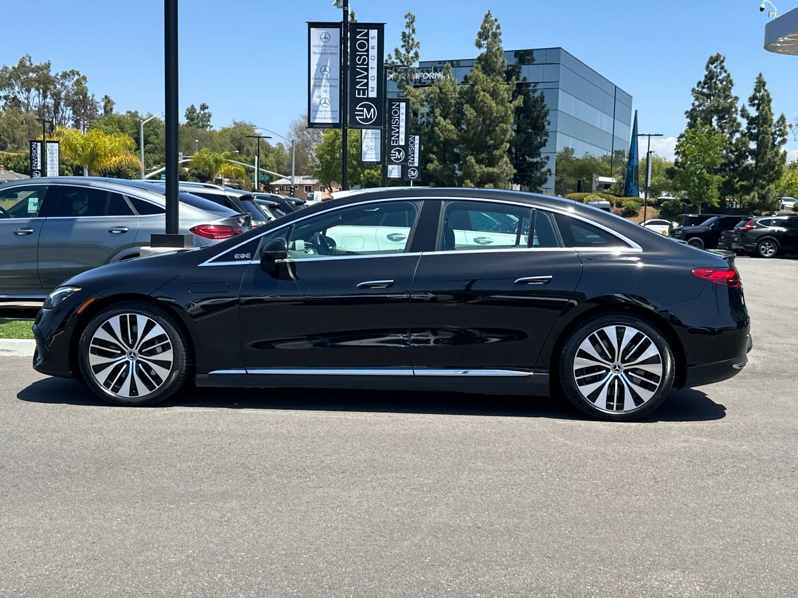2024 Mercedes-Benz EQE 350 4MATIC photo 6