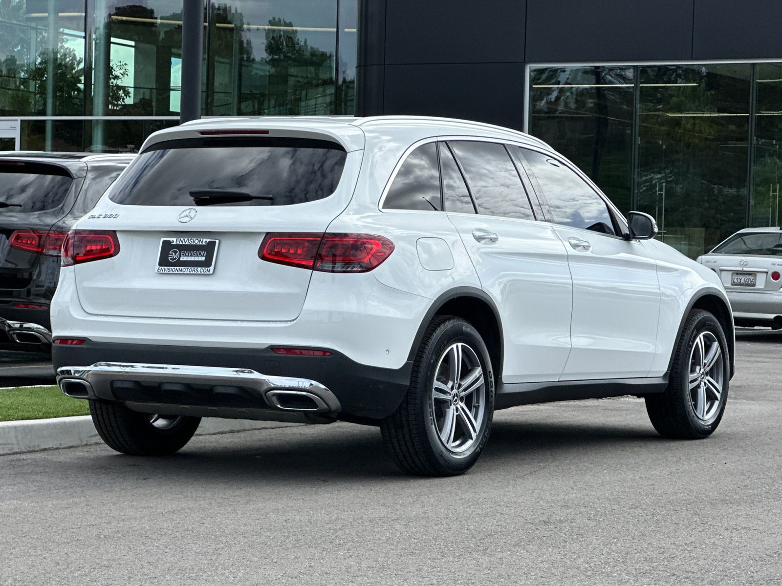 2022 Mercedes-Benz GLC 300 photo 2