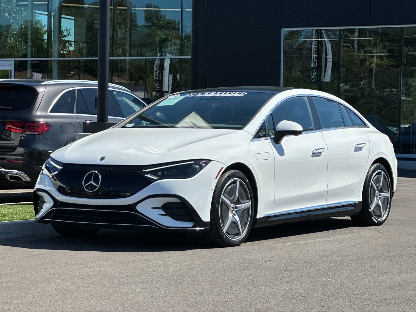 2024 Mercedes-Benz EQE 350 4MATIC photo 3