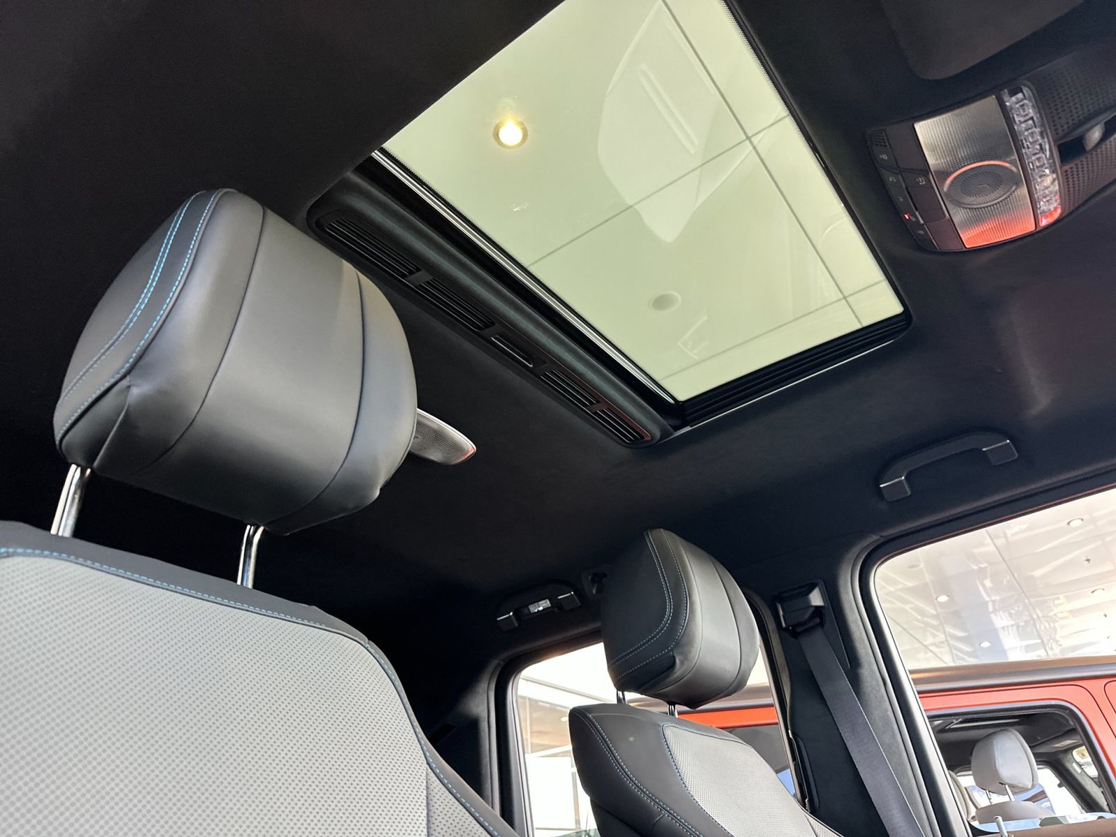 2025 Mercedes-Benz G-Class G580 - Photo 17