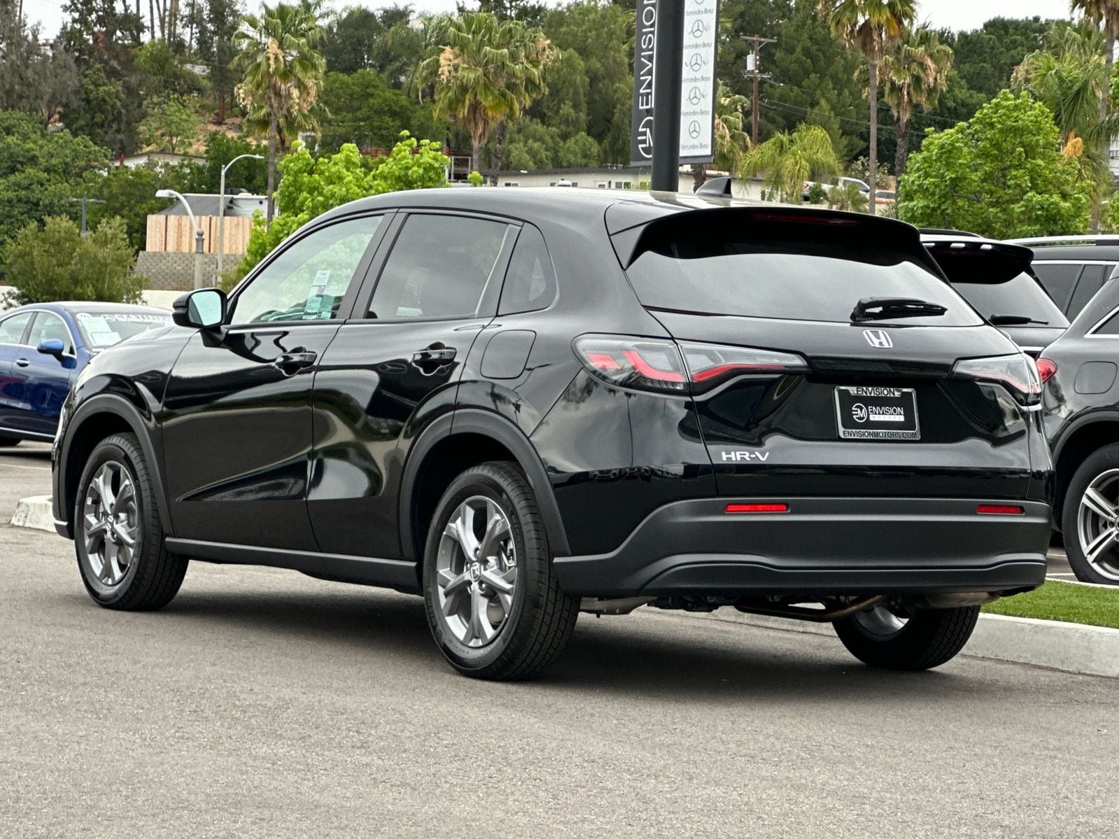 2026 Honda HR-V LX photo 4
