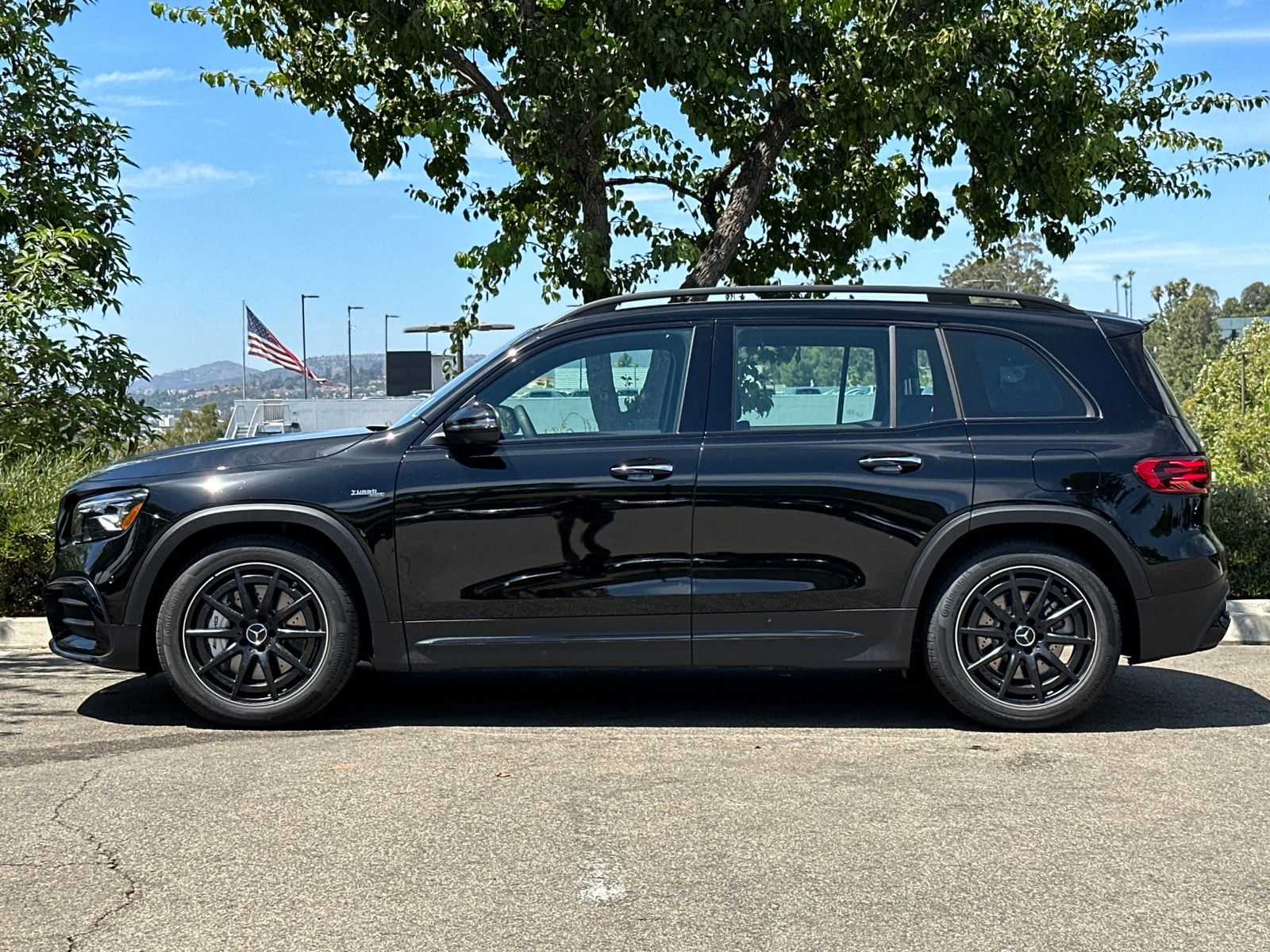 2025 Mercedes-Benz GLB GLB35 AMG - Photo 6