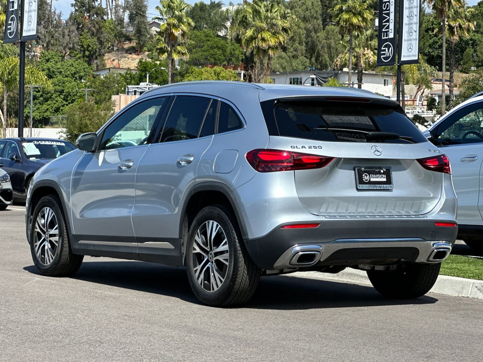 2026 Mercedes-Benz GLA 250 4MATIC photo 4