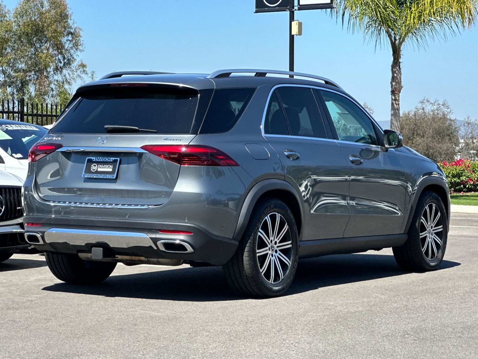 2026 Mercedes-Benz GLE 350 4MATIC photo 2