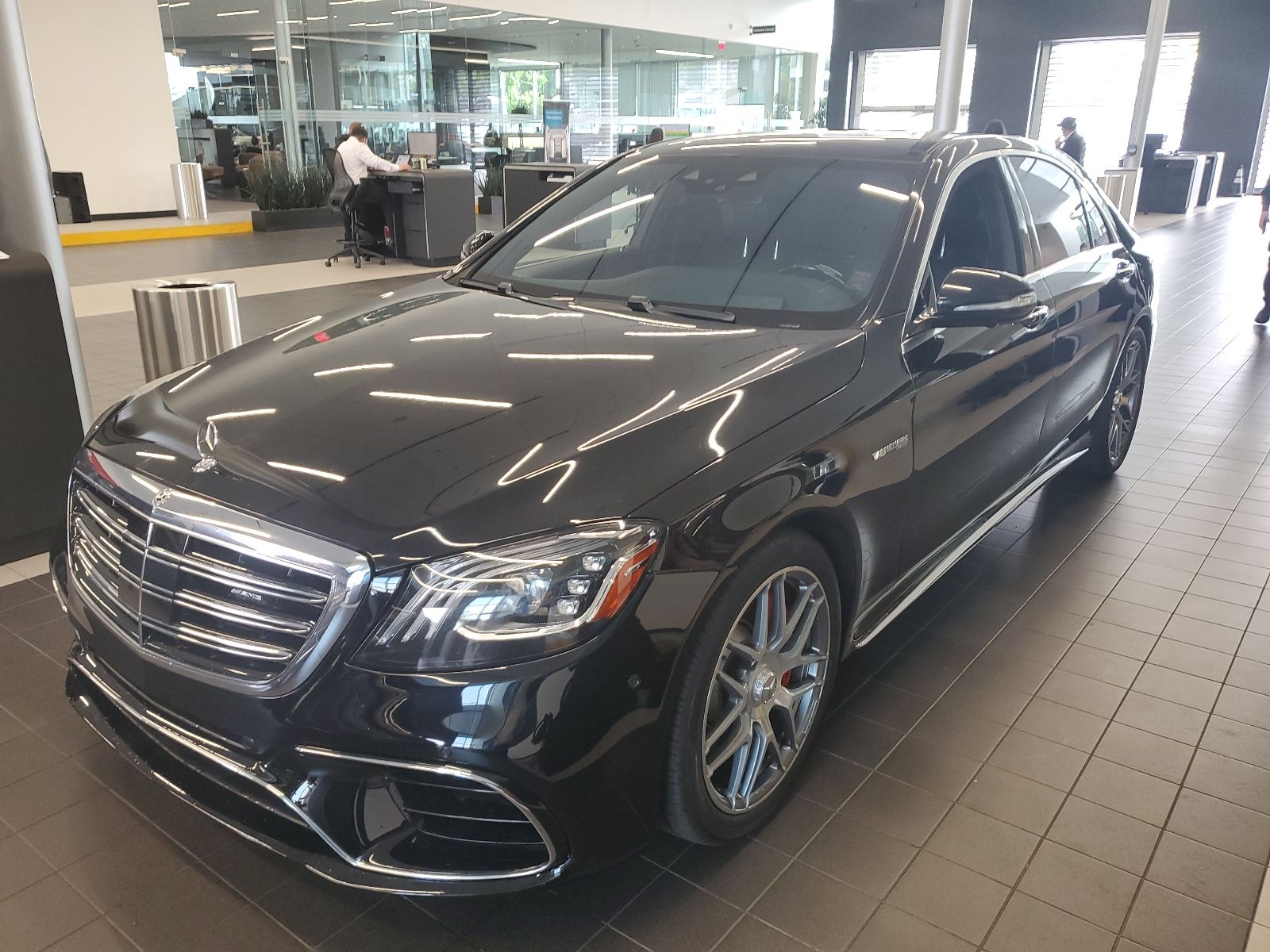 2020 Mercedes-Benz S-Class AMG S63 4MATIC's photo