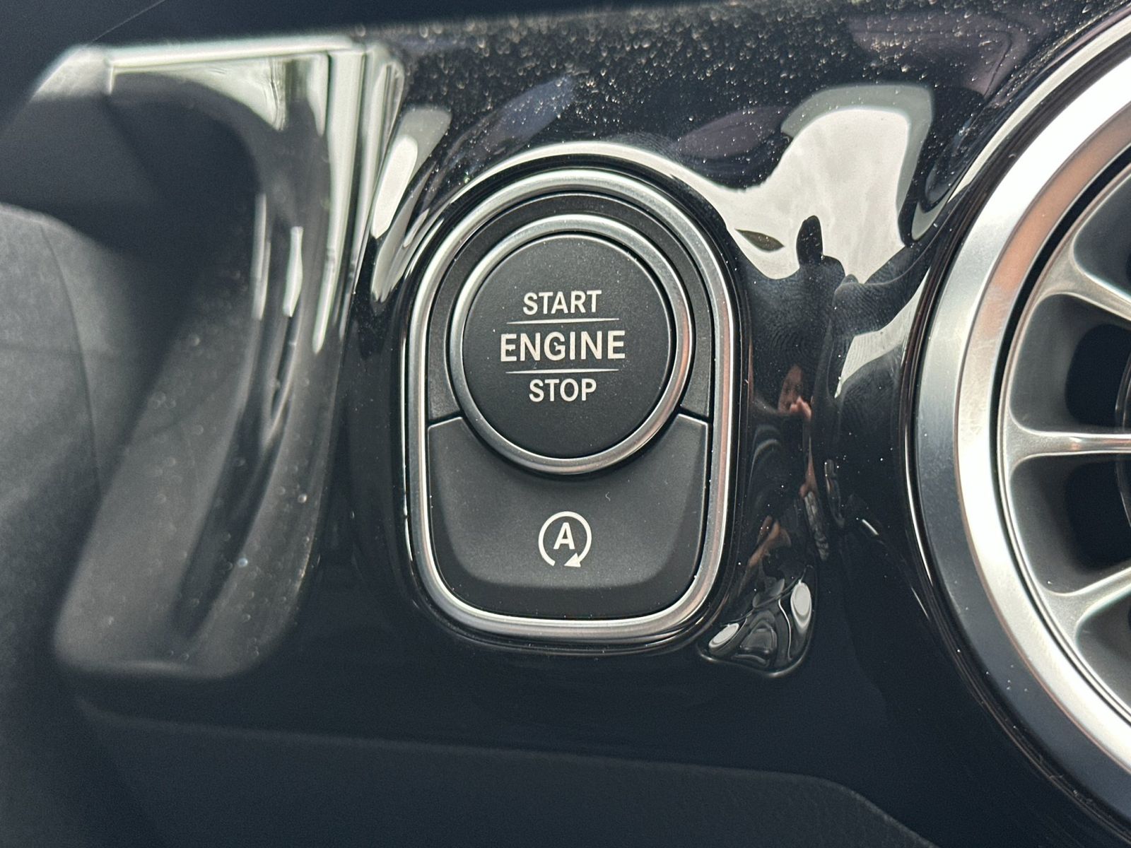 2025 Mercedes-Benz GLA GLA250 - Photo 24