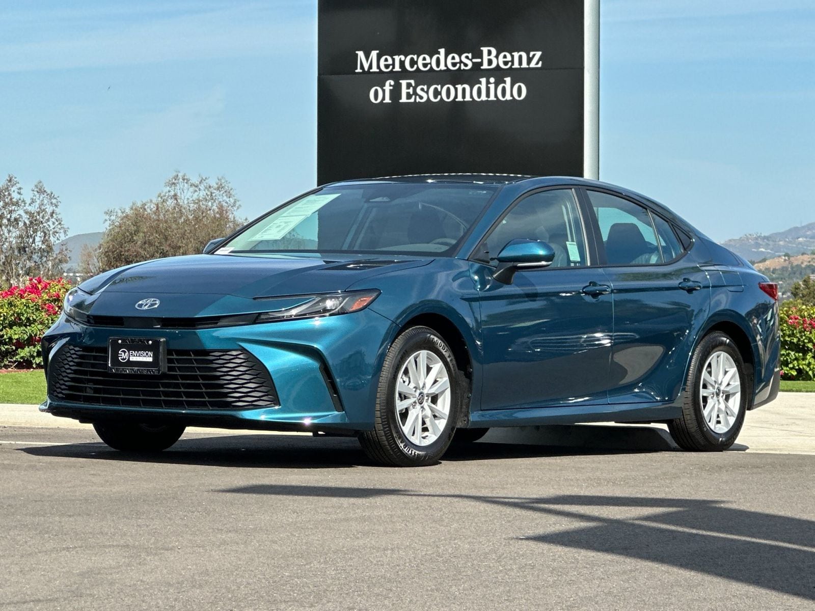 2026 Toyota Camry LE photo 6