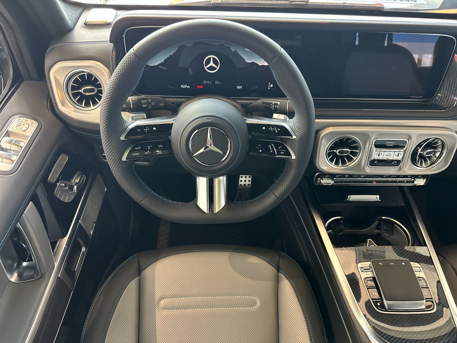 2025 Mercedes-Benz G-Class G580 - Photo 15