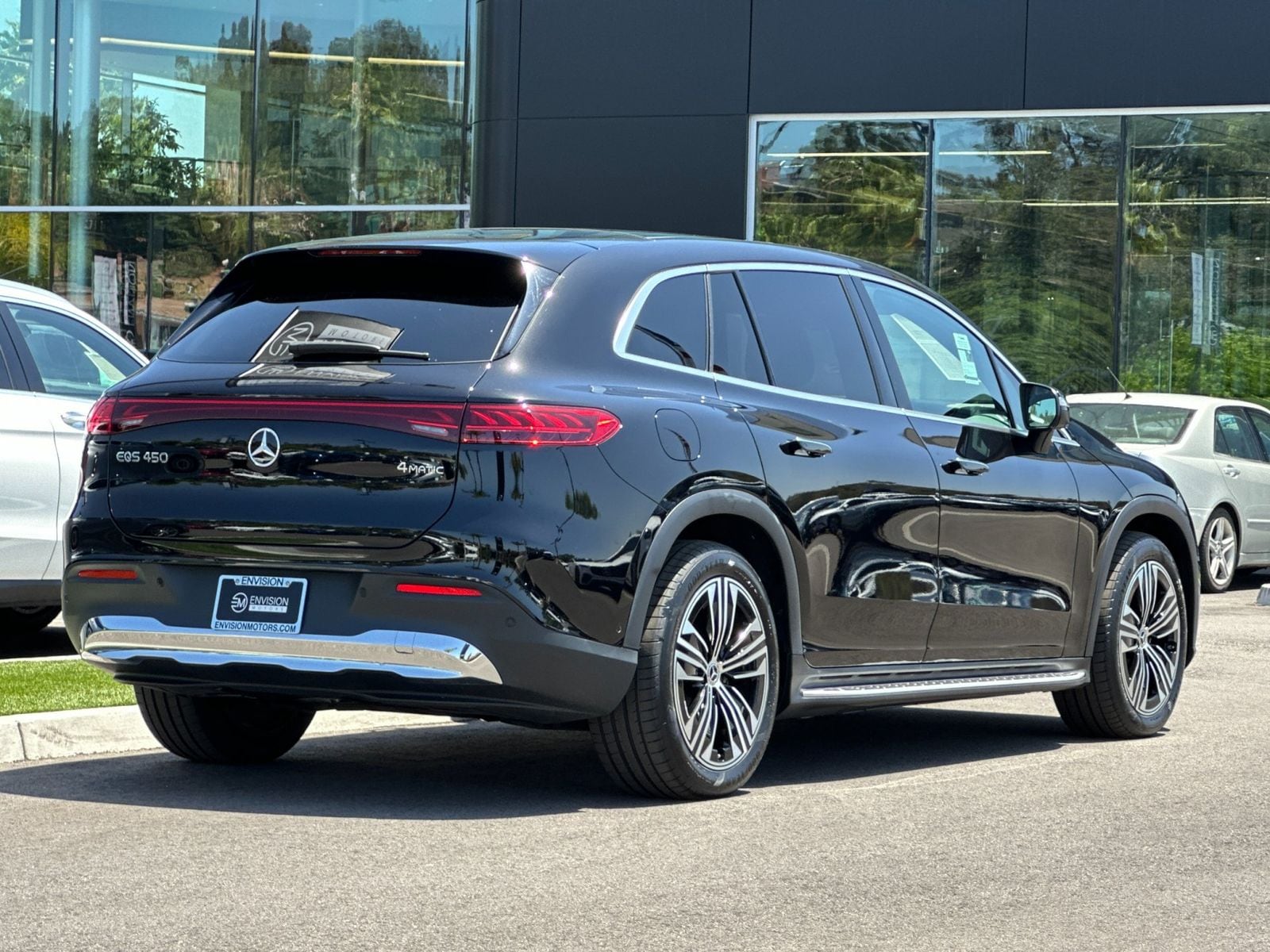 2024 Mercedes-Benz EQS 450 4MATIC photo 2