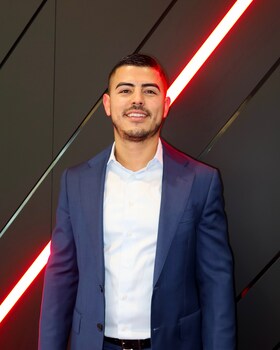 Staff member Matthew Suarez from ID_8e2cf4
