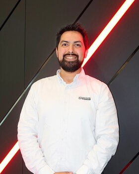 Staff member Fernando Alcantara from ID_71620a