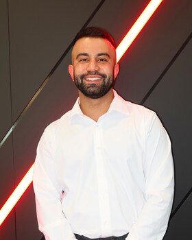 Staff member Sean Manshadi from ID_71620a