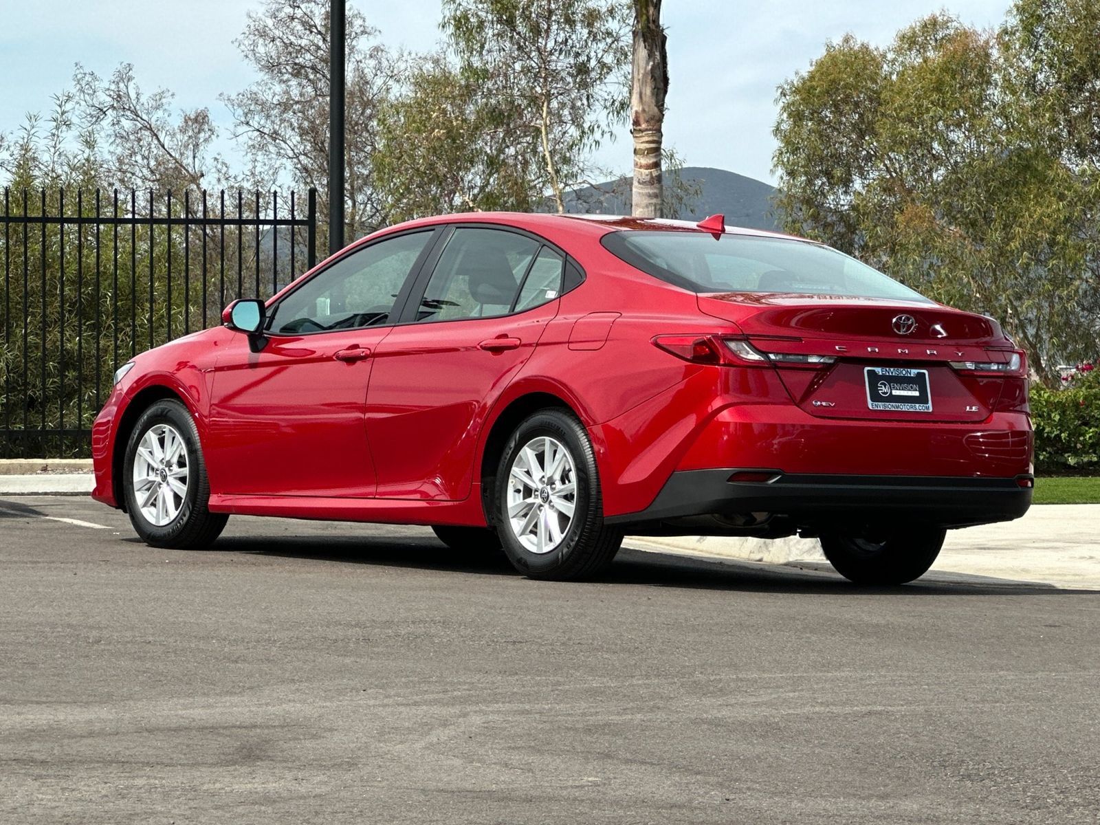 2025 Toyota Camry LE photo 4