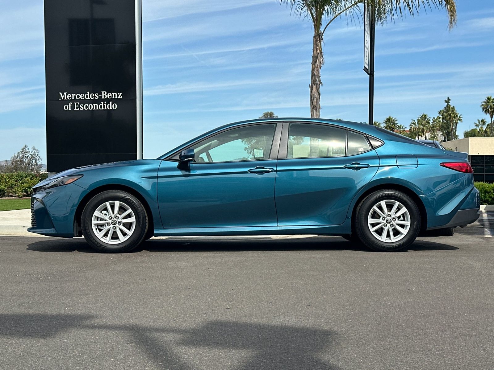 2026 Toyota Camry LE photo 5