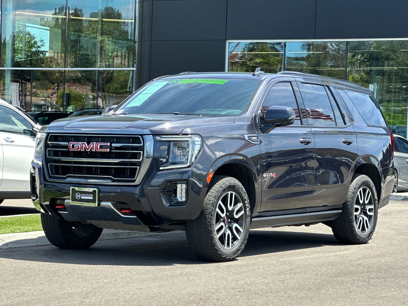 2023 GMC Yukon AT4 photo 6