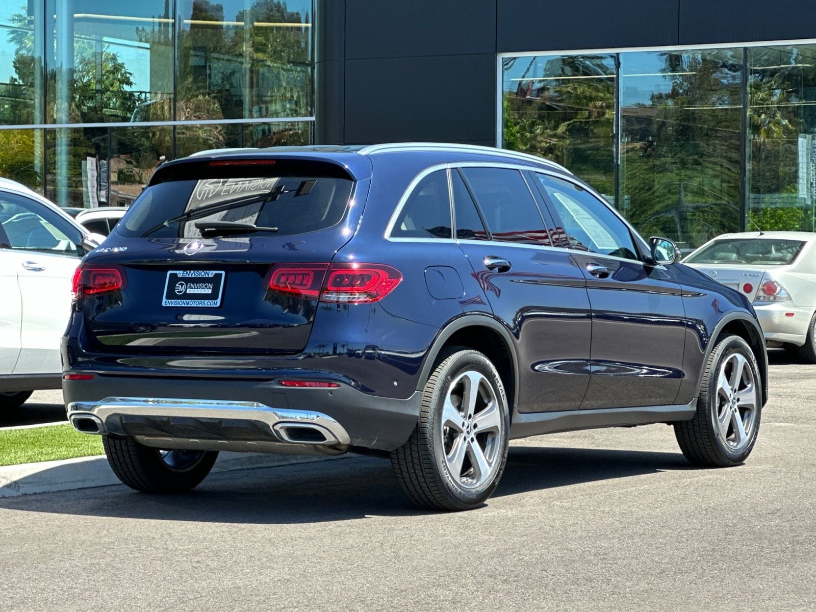 2022 Mercedes-Benz GLC 300 photo 2