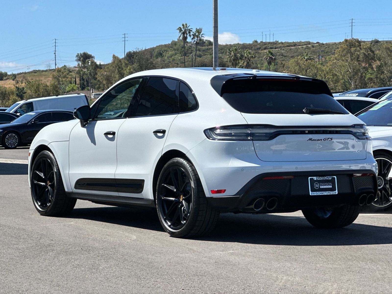 2025 Porsche Macan GTS photo 4