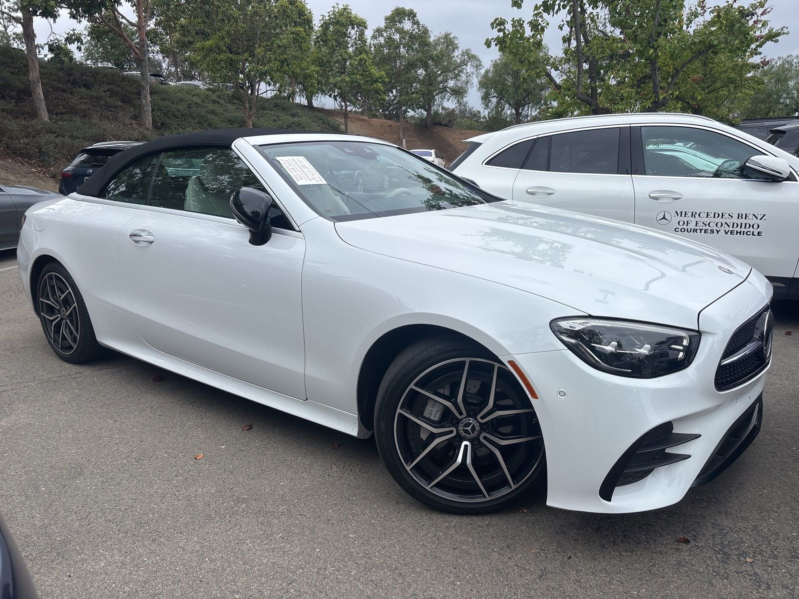 2022 Mercedes-Benz E-Class E450 Cabriolet's photo