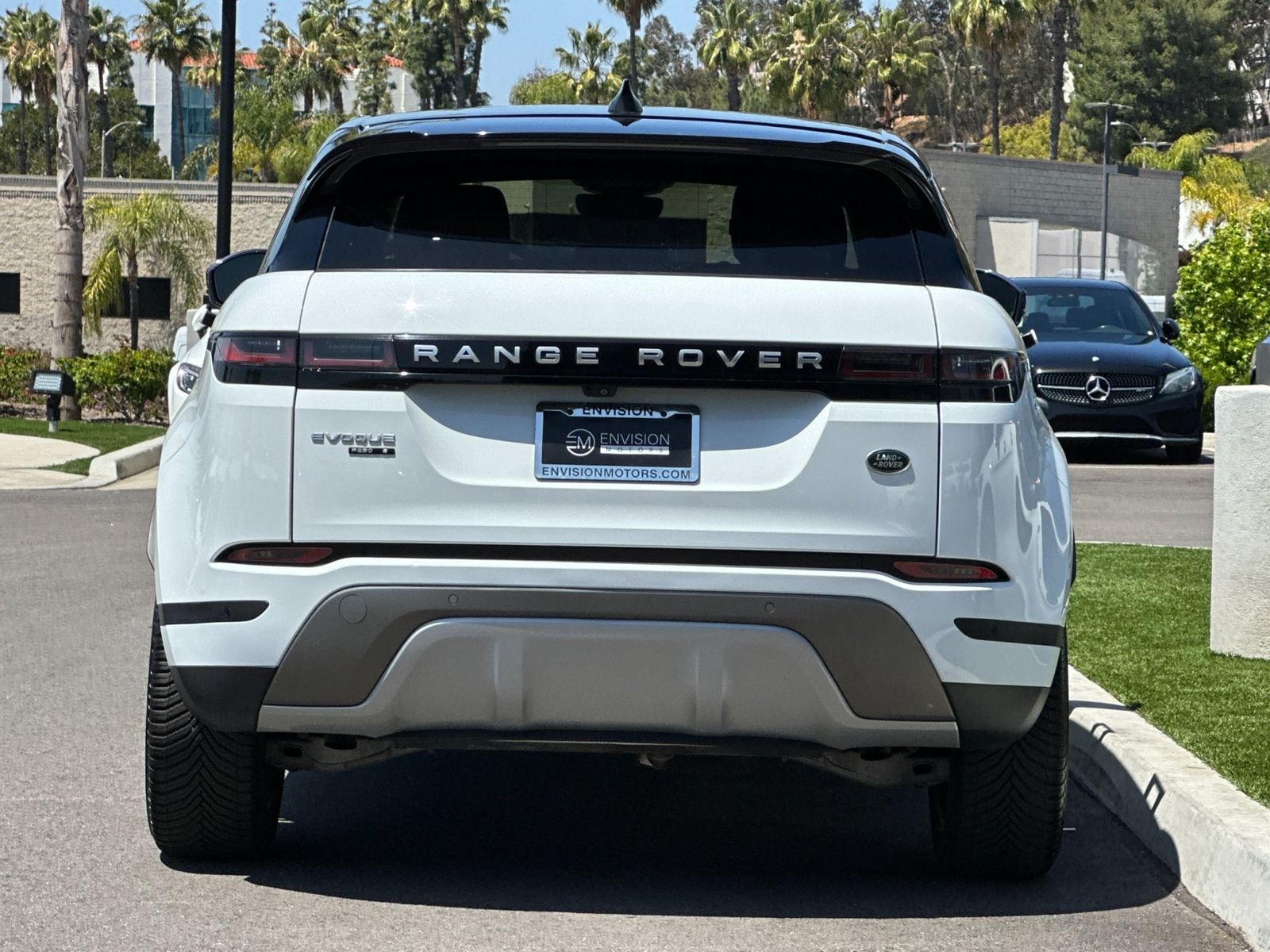 2020 Land Rover Range Rover Evoque S photo 2