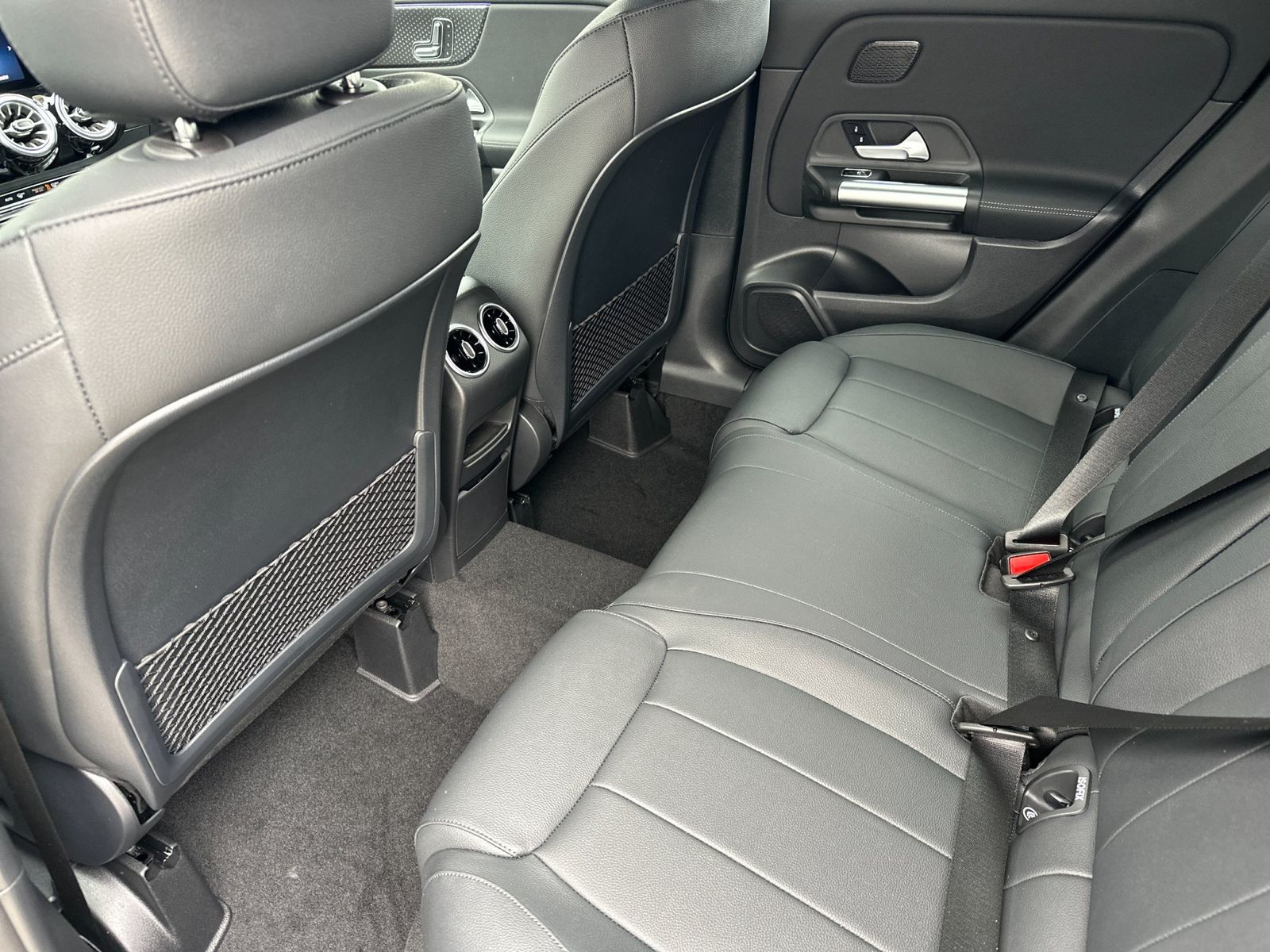 2025 Mercedes-Benz GLA GLA250 - Photo 12
