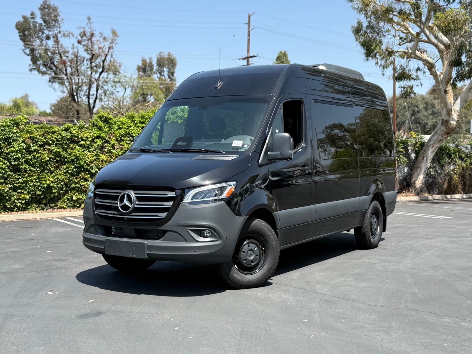 2025 Mercedes-Benz Sprinter 2500 144 WB HO's photo