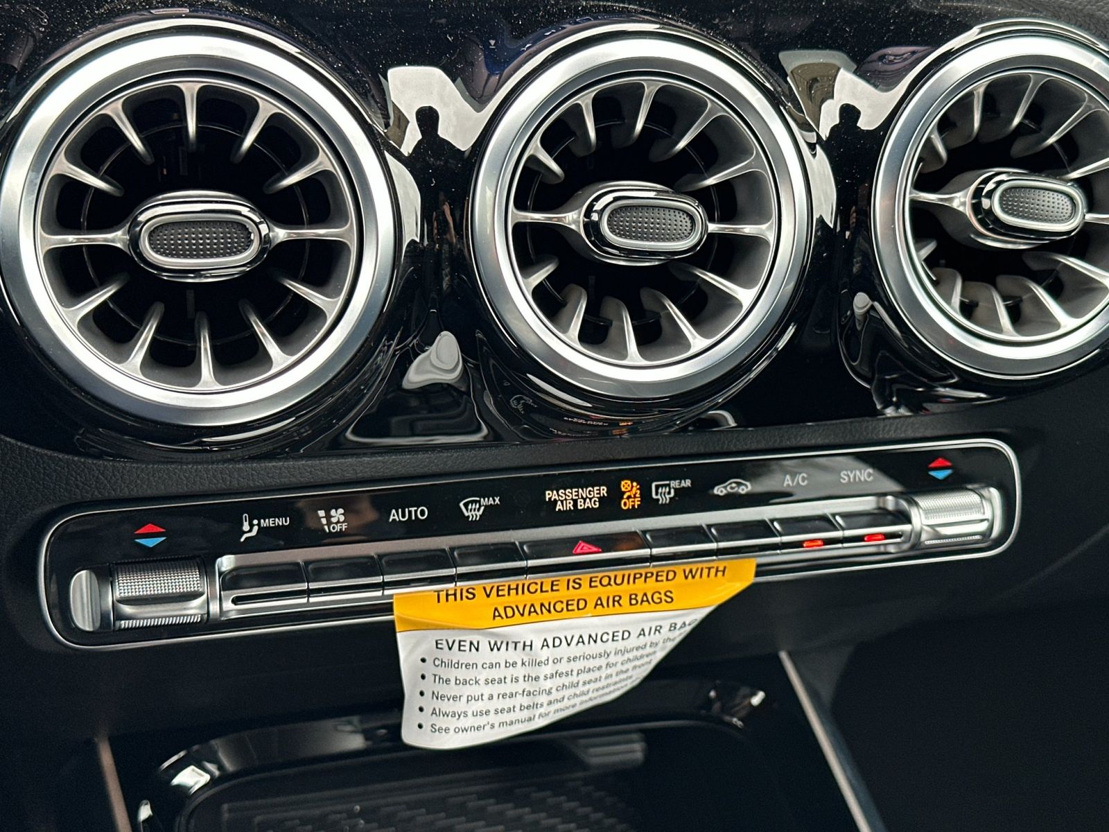 2025 Mercedes-Benz GLA GLA250 - Photo 22