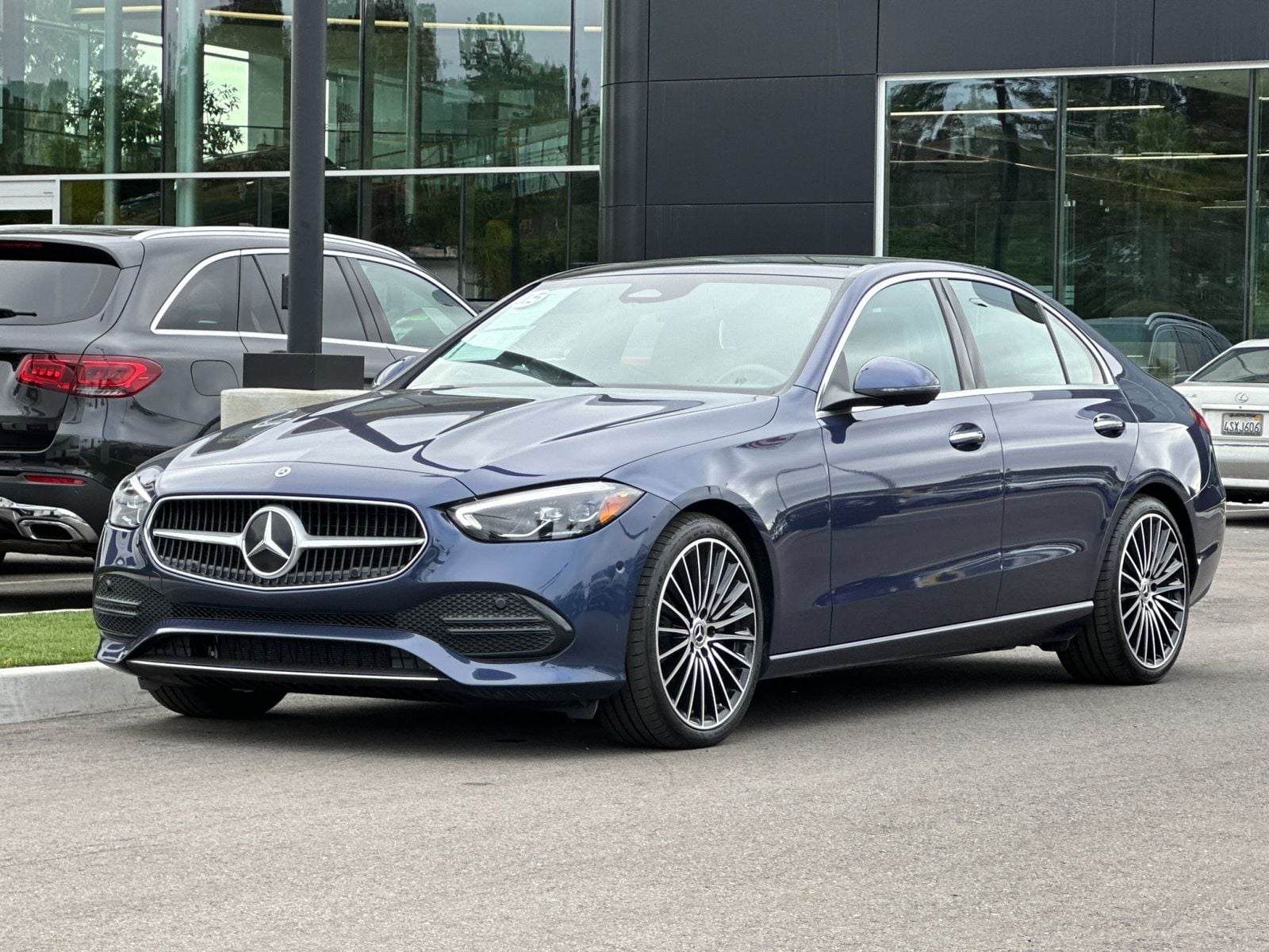 2025 Mercedes-Benz C-Class C 300 4MATIC photo 3