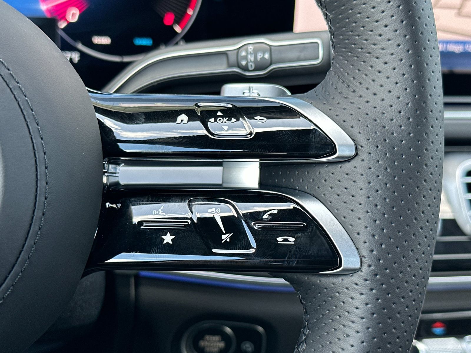 2025 Mercedes-Benz GLS Base - Photo 29