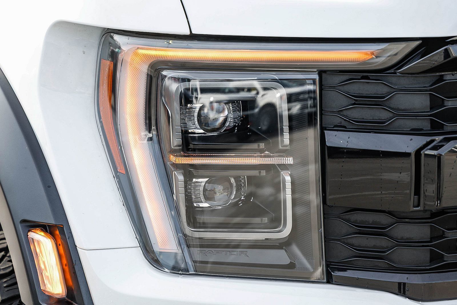 2023 Ford F-150 Raptor photo 6