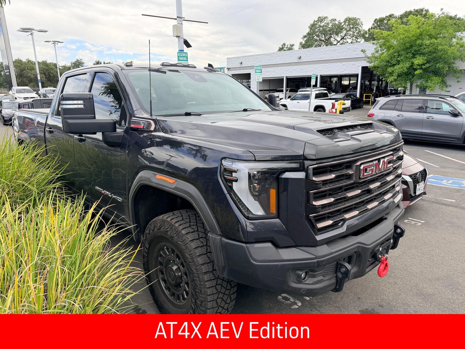 2025 GMC Sierra 2500HD AT4X photo 3