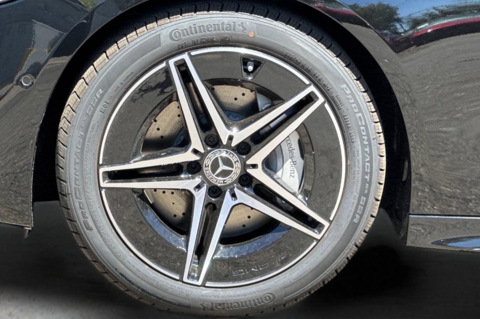2025 Mercedes-Benz C-Class Sedan C 300 - Photo 33