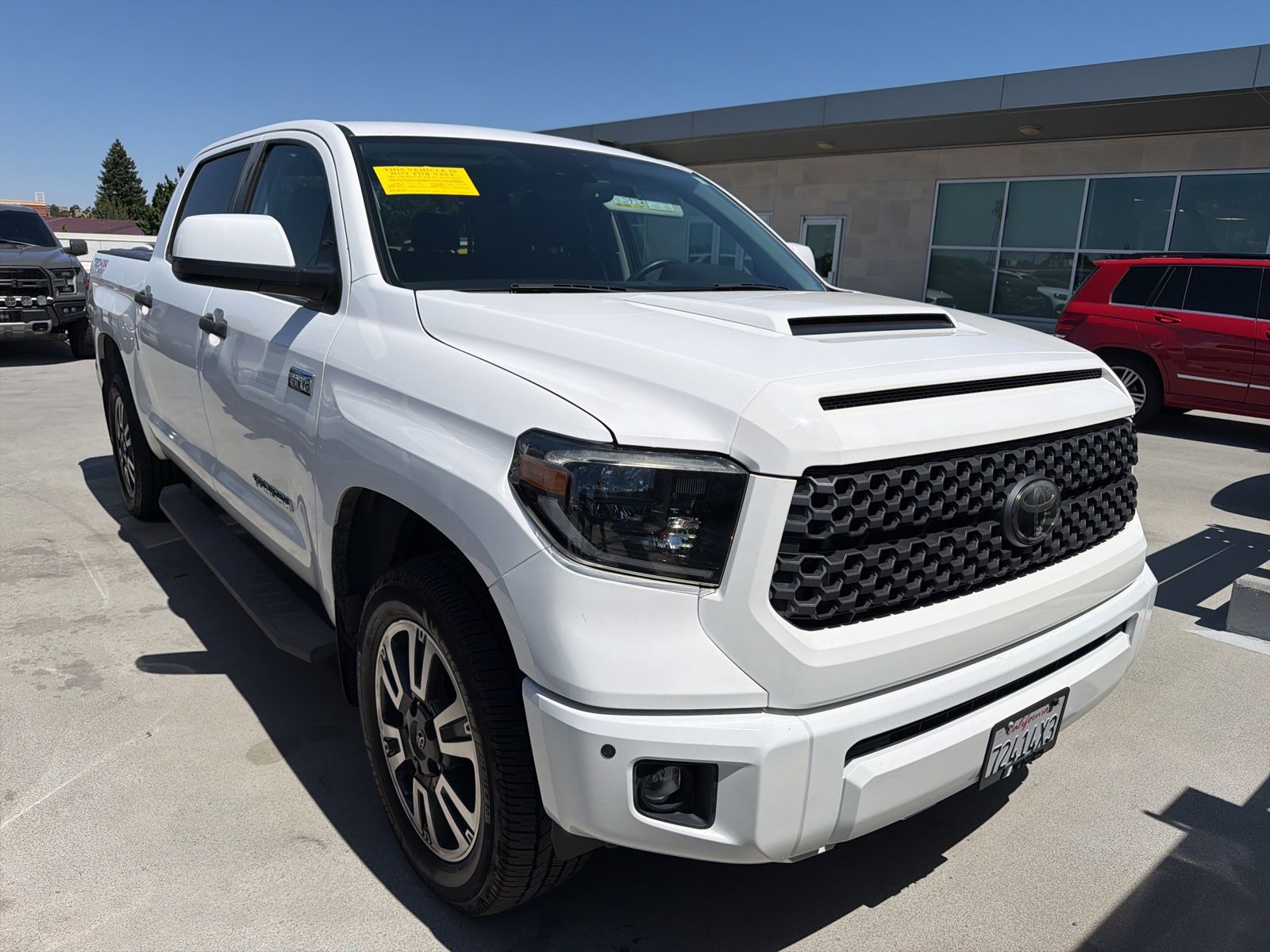 2020 Toyota Tundra SR5 photo 2