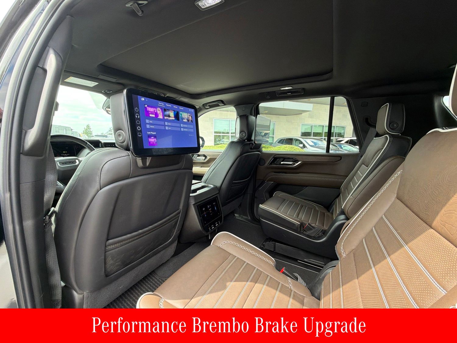 2025 GMC Yukon Denali Ultimate photo 4